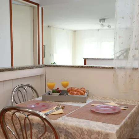 Apartment With A Garden View Rijeka Exterior photo